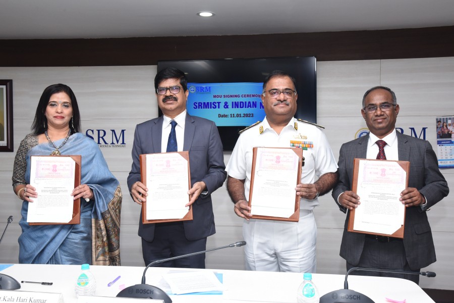 Prof C Muthamizhchelvan, Vice Chancellor, SRM IST, Rear Admiral B Sivakumar, Asst Chief of Material (IT&S), Indian Navy, Kala Hari Kumar, President, NWWA  and Prof S Ponnusamy, Registrar, SRM IST.